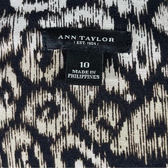 ANN TAYLOR ~ Beautiful Animal Print Dress with Ruching Detail ~ Size 10 - Picture 5 of 6